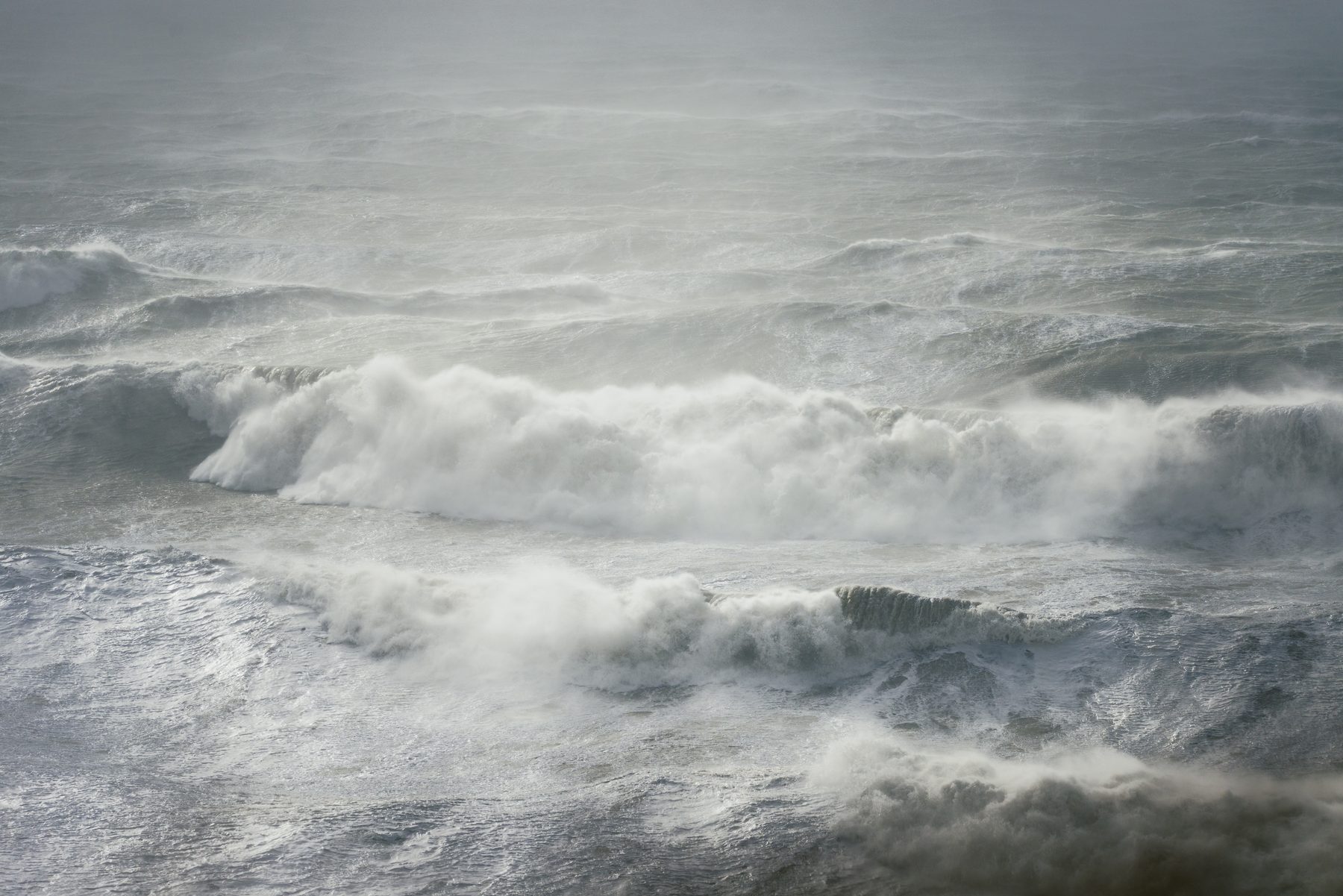 Mer déchaînée pendant la tempête Eunice sur la Côte d'Opale, février 2022